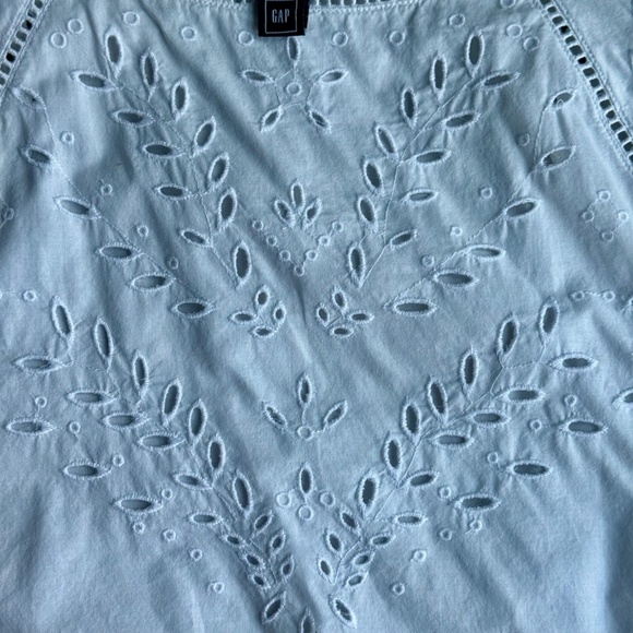 Gap Three-quarter Sleeve White Eyelet Embroidered Scalloped Hem Top  Size XS - Picture 3 of 12